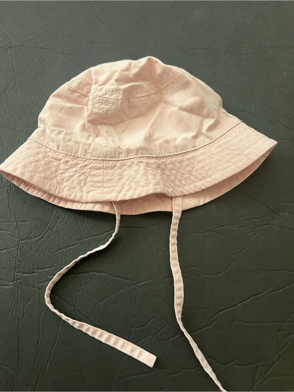 H&M Baby sun hat Kids' Hat with Chin straps pink size 4-6 months